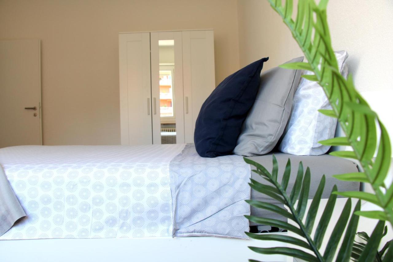 Cozy Apartment With Free Parking & Close To Lake Lugano Kültér fotó