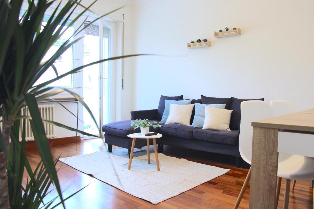 Cozy Apartment With Free Parking & Close To Lake Lugano Kültér fotó
