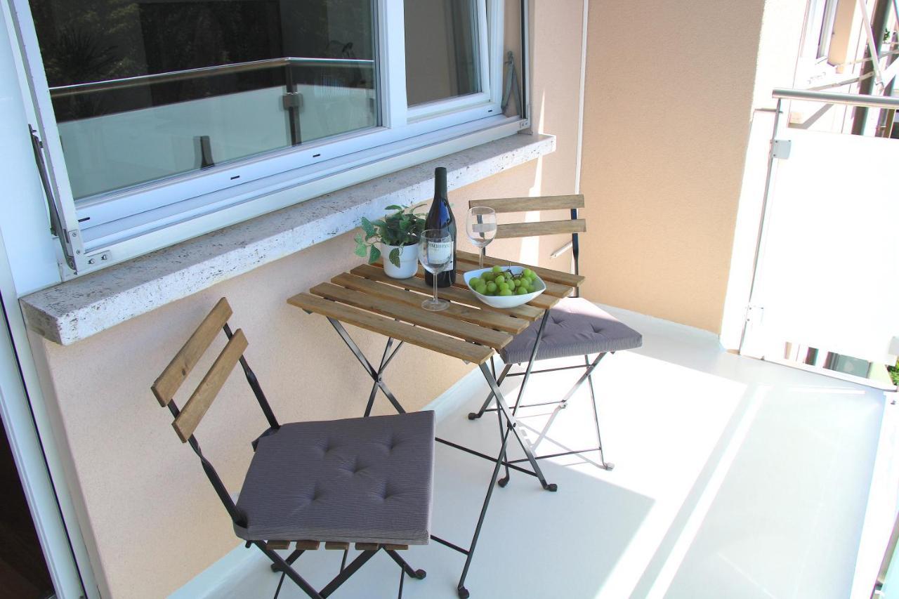 Cozy Apartment With Free Parking & Close To Lake Lugano Kültér fotó